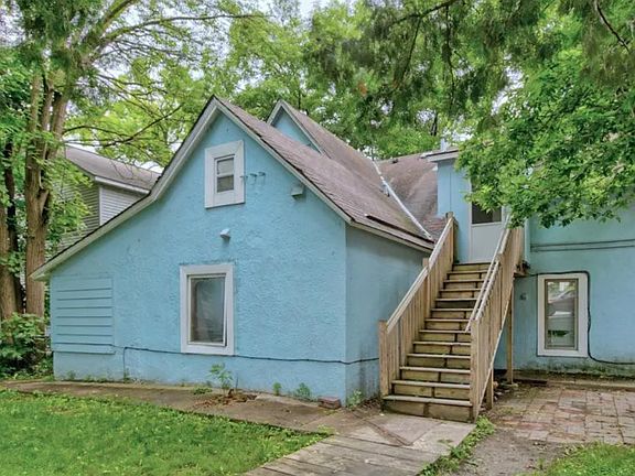 2nd image of 1618 Hillside Ave N