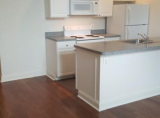 7 N 9th St #407, Philadelphia, PA 19107