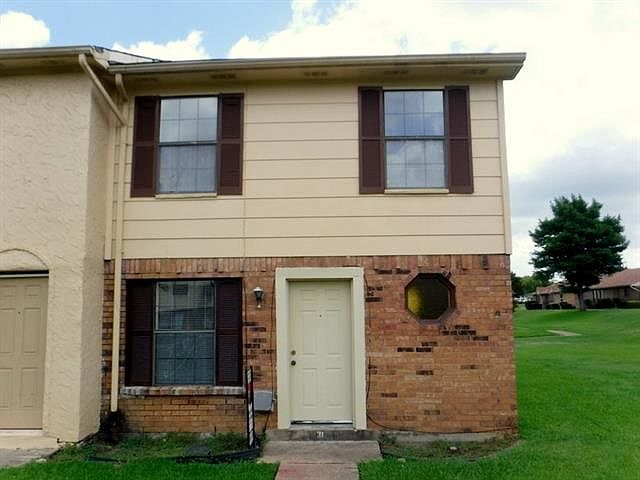 1st image of 31 E Creek Ln