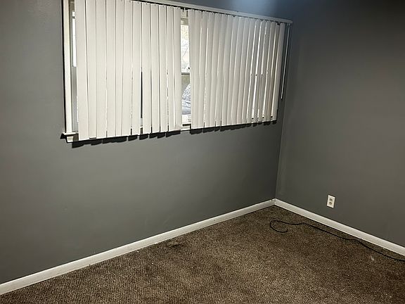 4th image of 3105 Menominee Ave