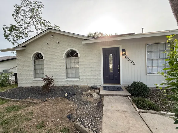 8535 Standing Rock St, San Antonio, TX 78242