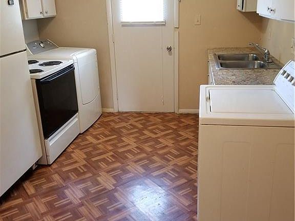3rd image of 709 W Tulsa St