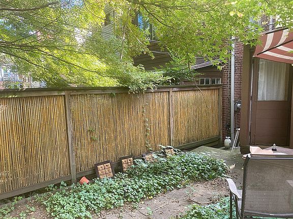 3rd image of 4325 Larchwood Ave
