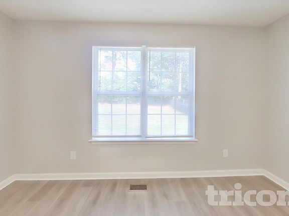 5th image of 273 Jessica Dr