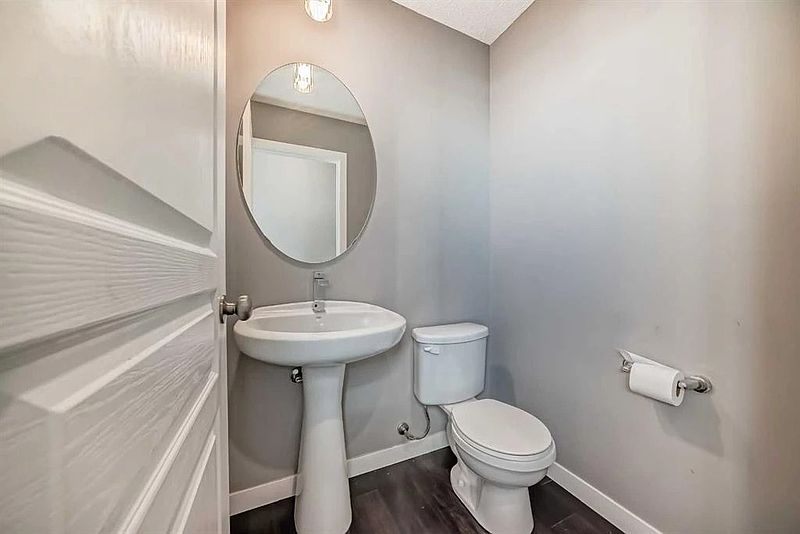 Calgary Townhouse for rent - 2 Bedrooms — photo 9