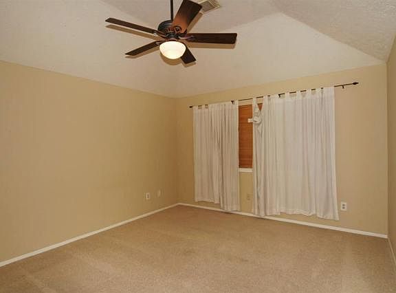 4th image of 4902 Pecan Grove Dr
