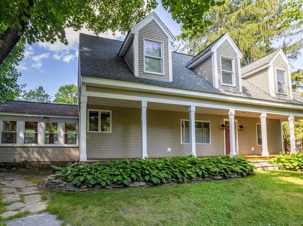 377 Main St, Townsend, MA 01469