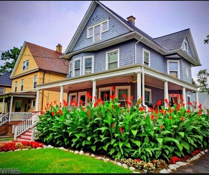 1st image of 962-64 W 6Th St