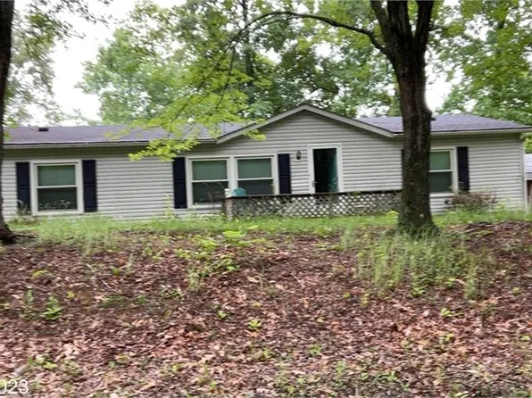 1559 E Harmons Ferry Rd, Utica, KY 42376