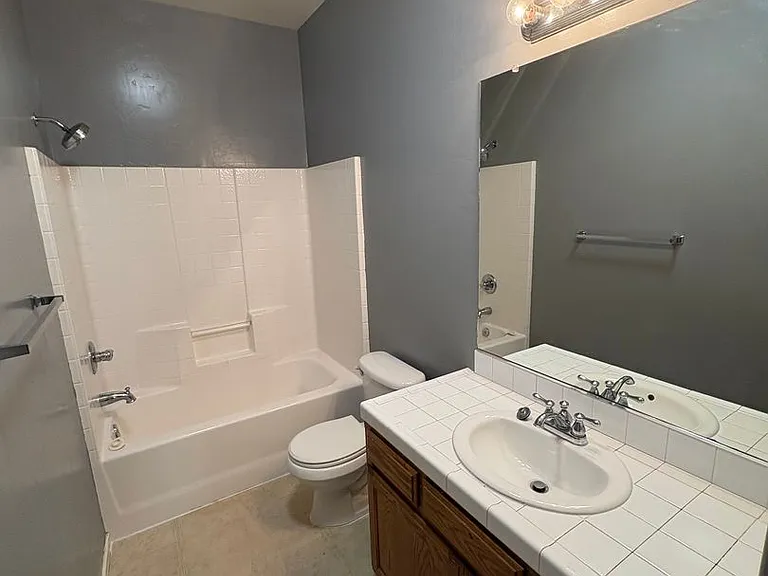 2133 N Denton St — Photo 19