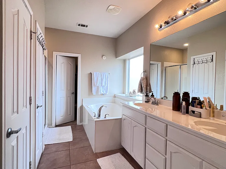 6441 Payton Dr — Photo 31
