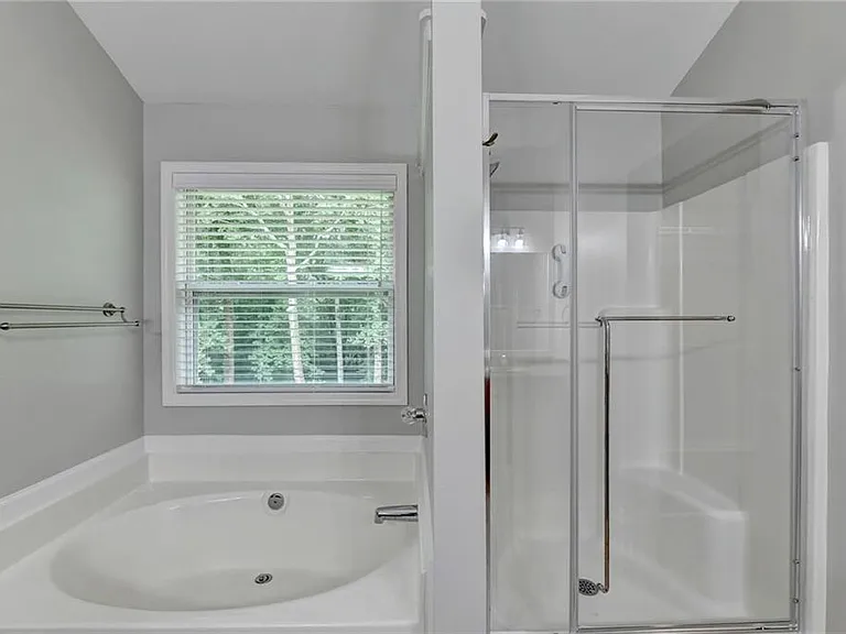 2208 Staunton Dr — Photo 37