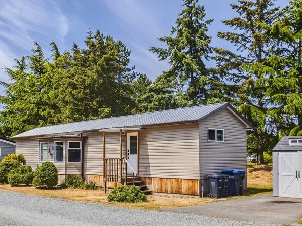 150 Corfield St N #32, Parksville, BC V9P 1N9