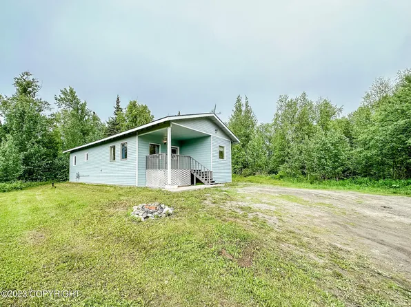 5025 N Caprice Dr, Palmer, AK 99645