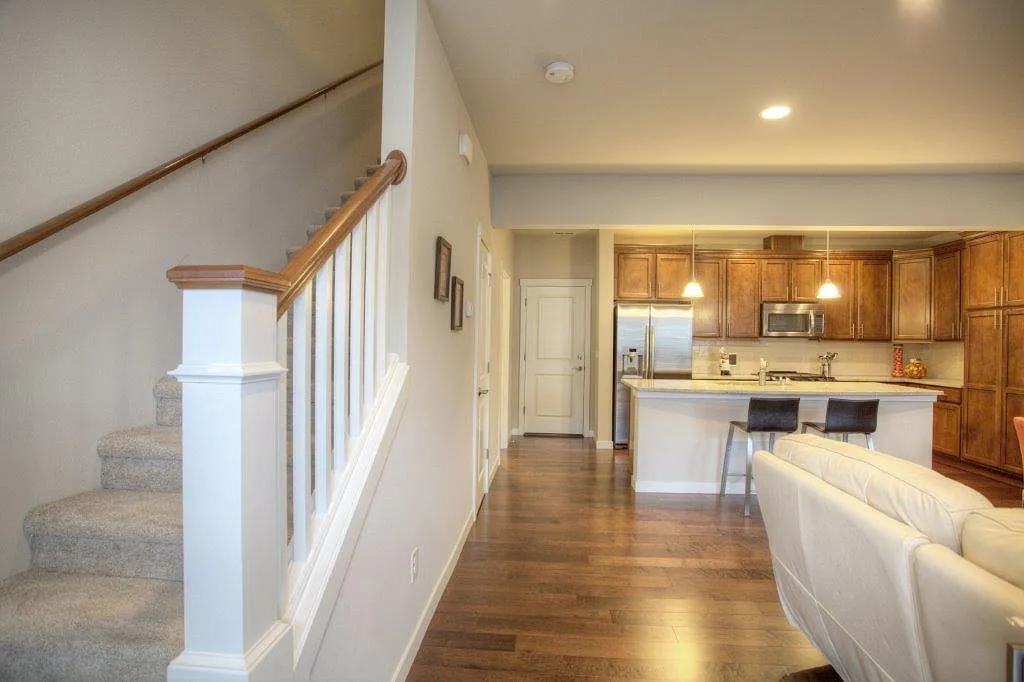 3 bed, 2.5 bath, 1590 sqft, $3,500 — Photo 1