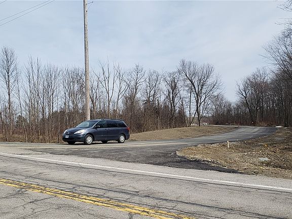 5th image of Garfield Rd