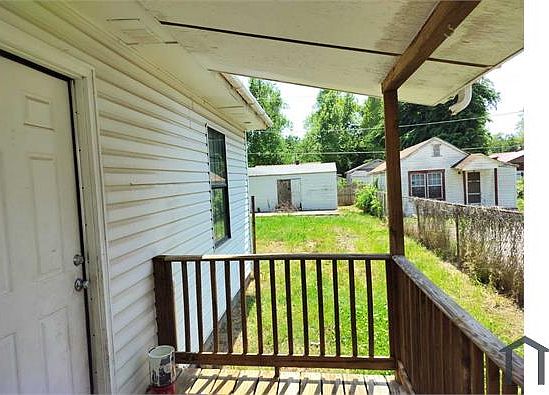 5th image of 116 SE 39th St