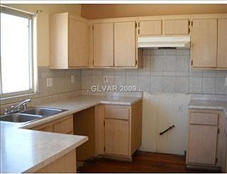 2nd image of 2452 Desert Glow Ct