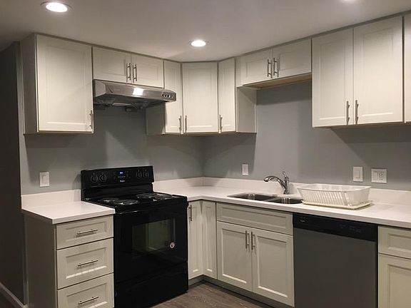 5th image of 20323 Burke Ave N #101