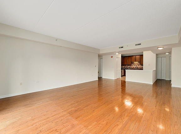 4th image of 446 McDaniels Cir APT 205