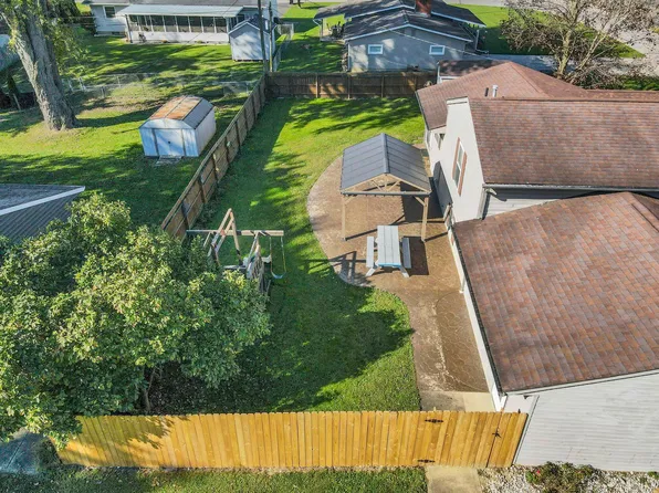 825 Terrace Dr, Heath, OH 43056