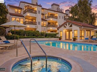 1225 S Villa Way, Walnut Creek, CA 94595