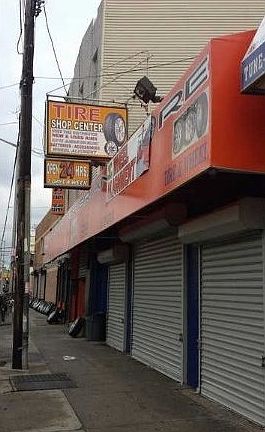 5th image of 108 Jamaica Ave