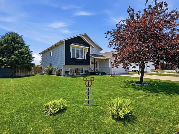 3rd image of 3013 Copper Ln