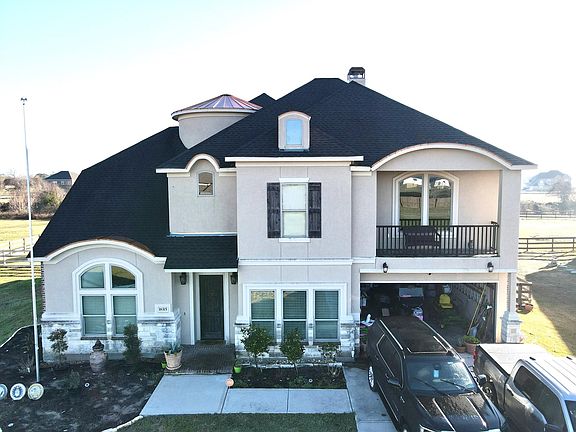 2nd image of 18315 Cypress Hill Dr