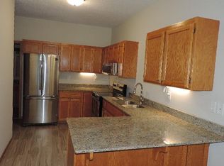 665 Roundhouse St, Shakopee, MN 55379