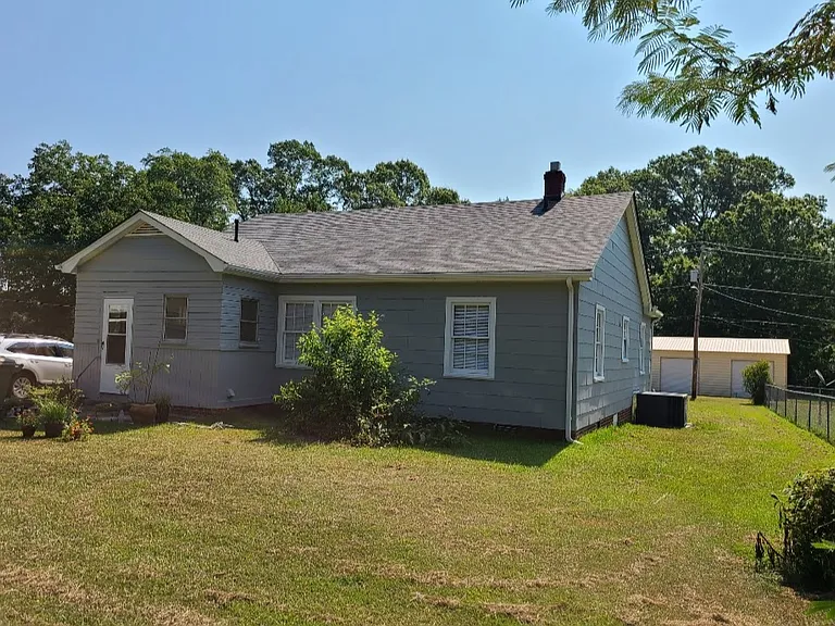 104 Liberty St — Photo 20
