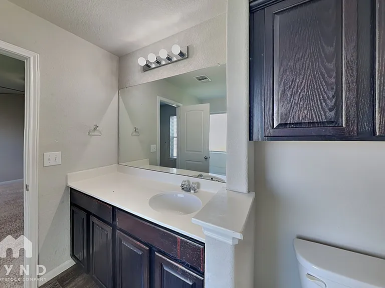 717 Pinnacle Dr — Photo 9