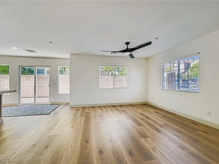 7609 Seda Ct — Photo 2