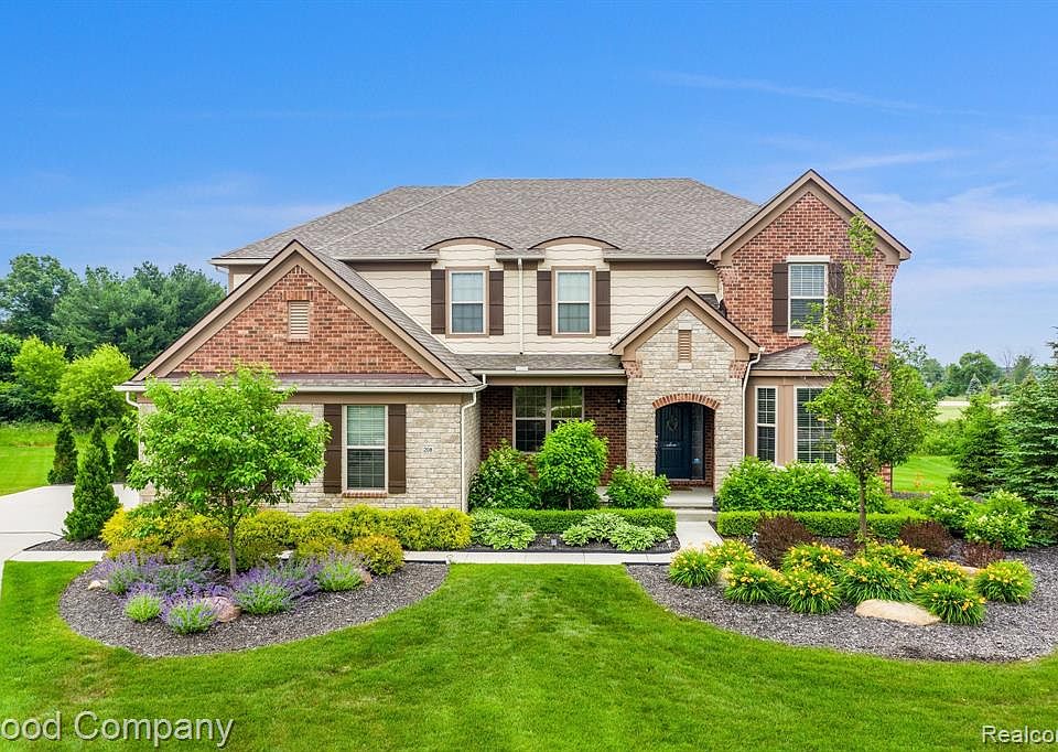 208 Oakland Crest Dr, Oakland Twp, MI 48306 MLS 2210049819 Zillow