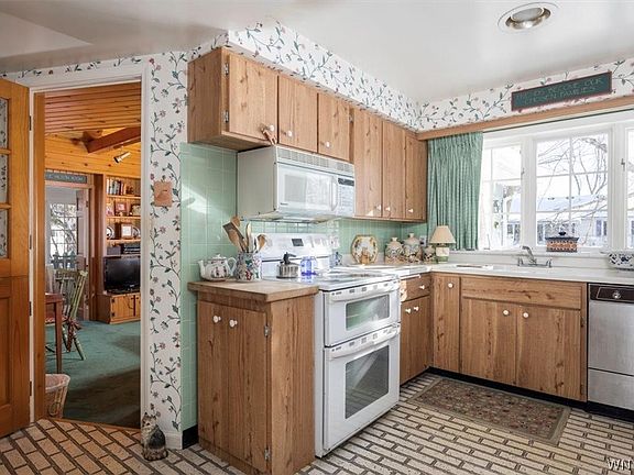 2nd image of 30 Briar Row