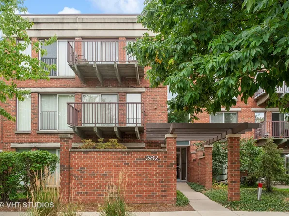 382 Kelburn Rd APT 323, Deerfield, IL 60015