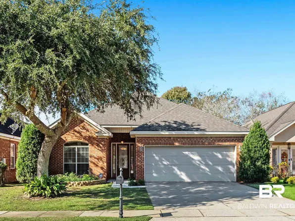 453 Clubhouse Dr, Fairhope, AL 36532
