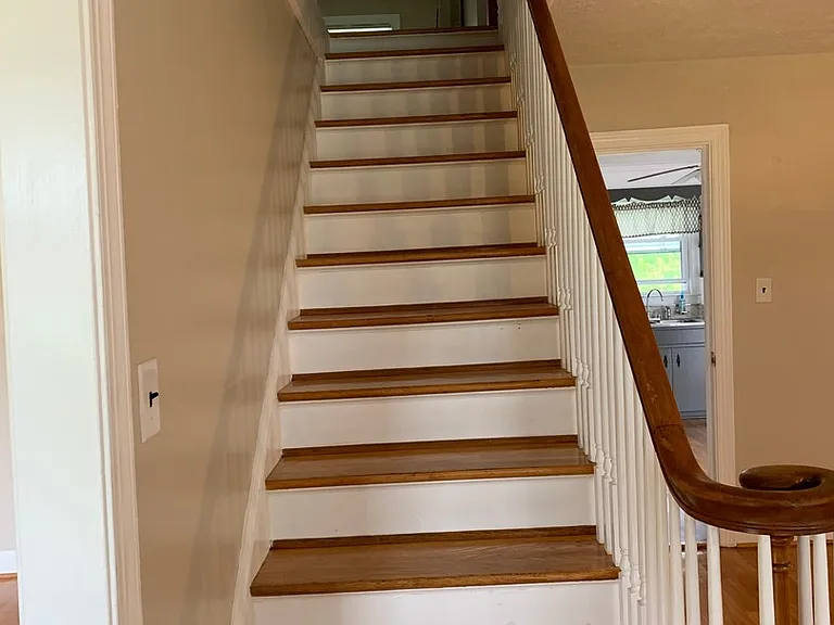 5709 Pleasant Valley Rd — Photo 2