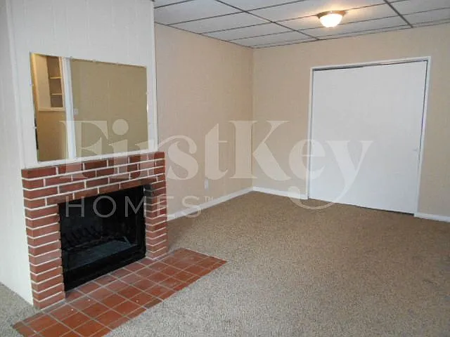 1405 Gahan Dr — Photo 10