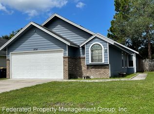 8718 Pinevalley Ln, Jacksonville, FL 32244