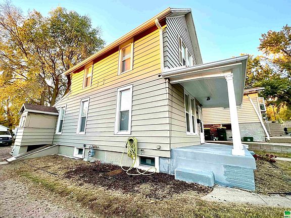 2nd image of 4529 Cleveland St
