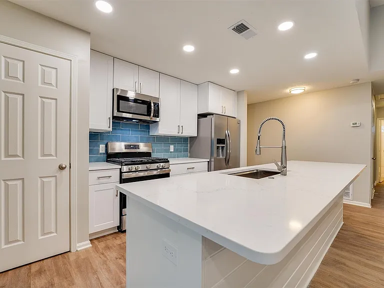 21 E Brookberry Ct — Photo 16