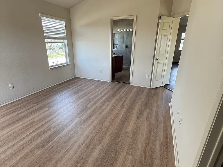 248 Coal Dr — Photo 10