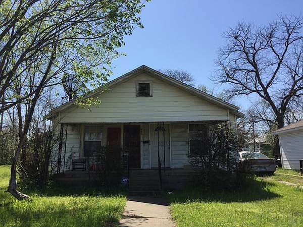 1st image of 944 E Powell Ave