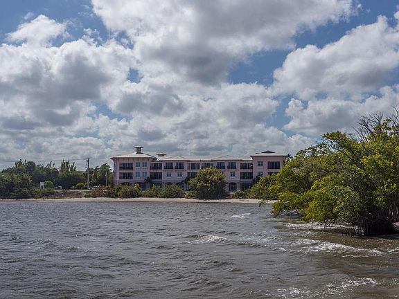 2nd image of 3704 NE Indian River Dr #301