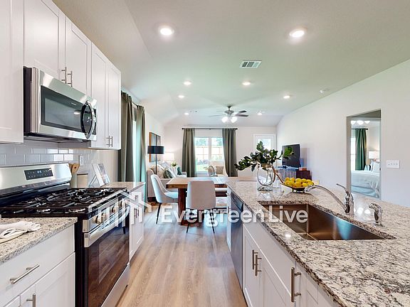 5th image of 1201 Saddle Dr