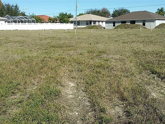 4th image of 4612 SW 8th Court Cpe