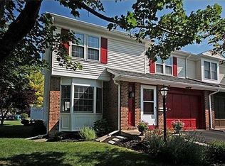 60 Branchwood Ln, Rochester, NY 14618