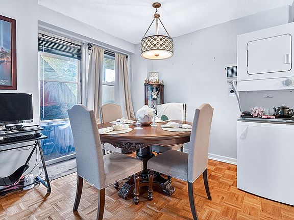 3rd image of 2550 Olinville Ave APT 2H