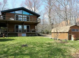6093 Boardwalk Dr, Tobyhanna, PA 18466